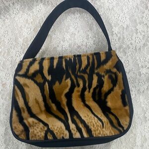Wild Style Tiger Print Hand Bag-Giannini